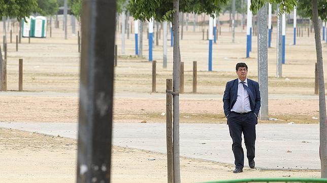 El bipartito pasa con «suficiente cercano al notable» su primer año, según Valderas