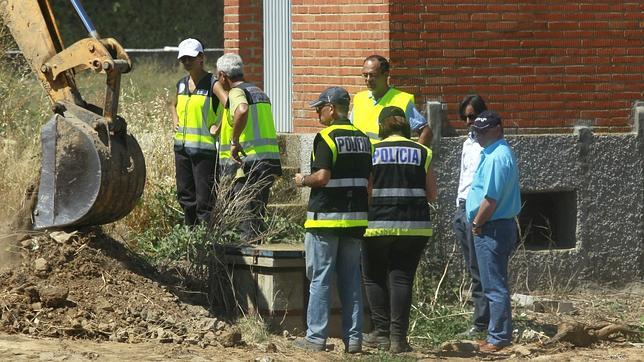 La Policía busca sin éxito el cuerpo de Marta en La Rinconada