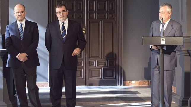 Los presidentes de la Junta de Andalucía se despiden por la puerta de atrás