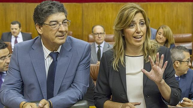 IU acorta los plazos de Susana Díaz para evaluar la «administración paralela»