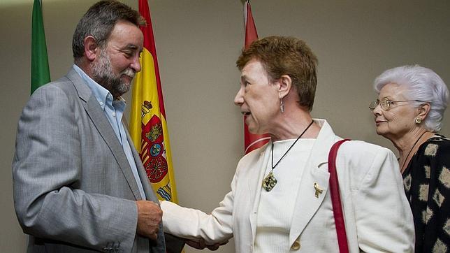 El nuevo líder de UGT en Andalucía cargó al sindicato comidas en chiringuitos en verano