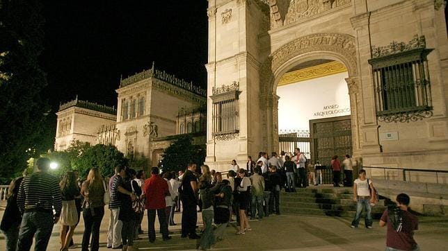 La Junta dice que no tiene dinero para abrir sus museos en Sevilla, pero sí en Málaga y Almería