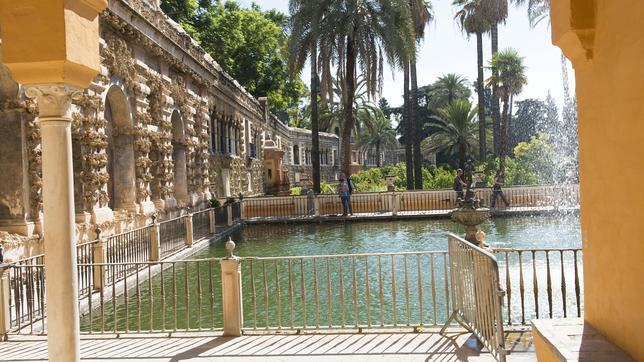 El estanque de los Reales Alcázares al que se refiere Cernuda en «Jardín antiguo»