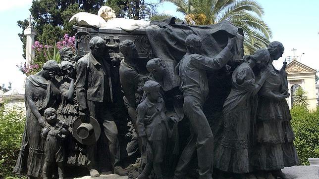 Diez monumentos funerarios que debes conocer del cementerio de Sevilla