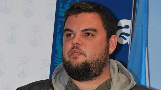 El portavoz de IU que alienta la «violencia» contra los gobernantes trabajó para Torrijos