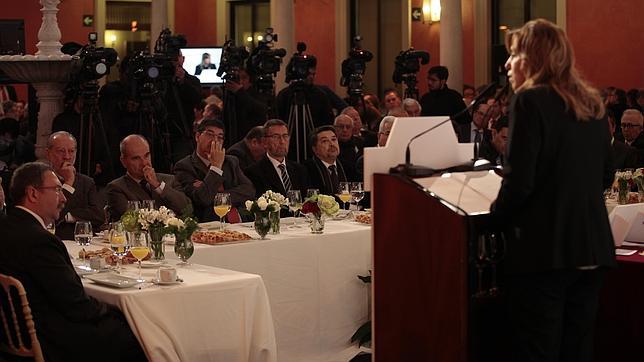 Susana Díaz abrirá la concertación social al PP y a las cooperativas