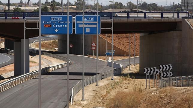Fomento licita por 115 millones las obras de la SE-40 entre Alcalá y Dos Hermanas