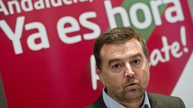 Maíllo califica de «usura» el préstamo del Banco de Santander a la Junta