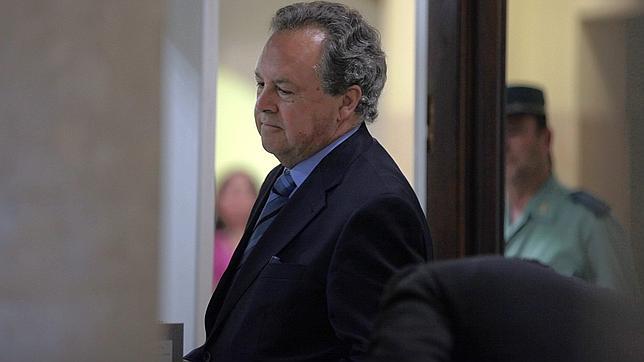 Pérez-Sauquillo, expresidente de Invercaria, imputado por malversación