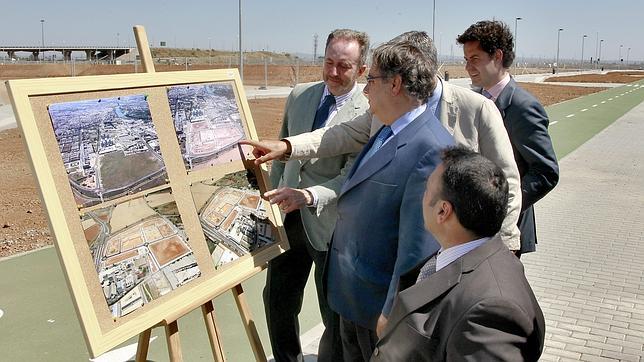 El alcalde de Sevilla anuncia la instalación de una nueva multinacional en el Higuerón Norte