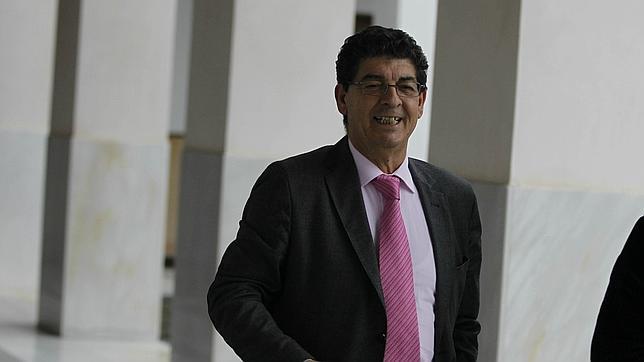 PSOE e IU cargan contra Moreno Bonilla, el candidato para presidir el PP-A