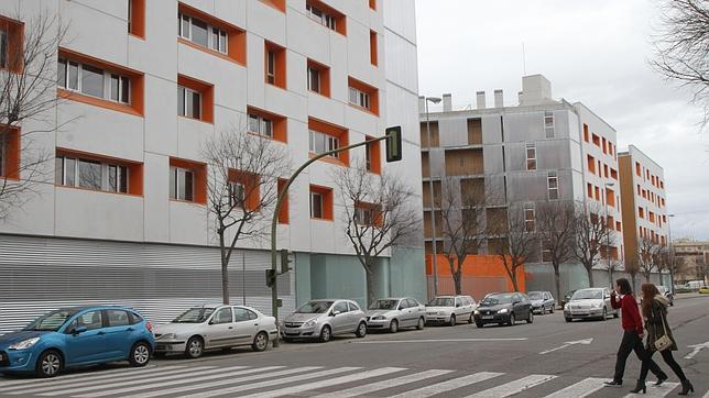 El edificio de viviendas públicas de la Junta más deseado, para los okupas