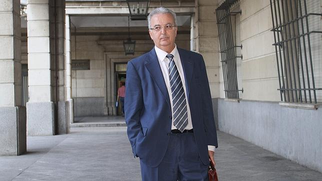 El exconsejero Antonio Fernández tuvo un ERE «para su uso y disfrute»