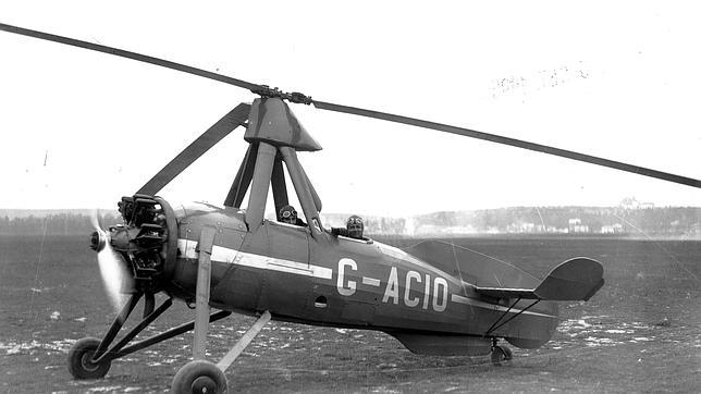 Colección gráfica de ABC: Juan de la Cierva con su autogiro en Tablada