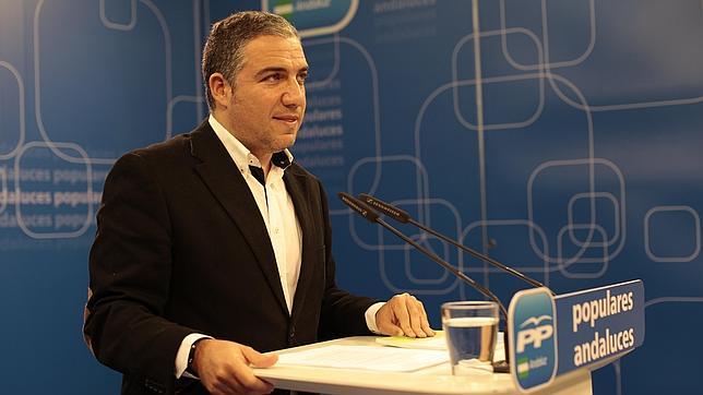 El PP ve «un error» que los cónyuges de los políticos presenten su declaración de la renta