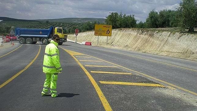 Los ingenieros andaluces dicen que las carreteras «están para llorar»