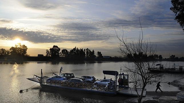 Las incógnitas del «no» de la Junta al dragado del Guadalquivir