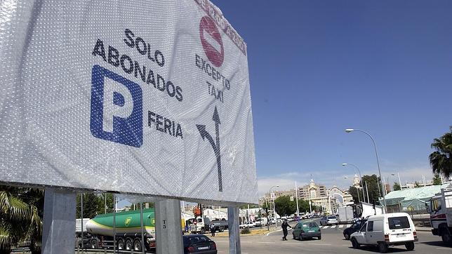 Los abonos de los aparcamientos de Feria se ponen a la venta el viernes
