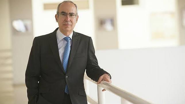 Pedro Moreno Brenes, de IU: «Sigo en el PCE y duermo con un crucifijo»