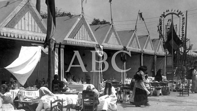 Colección gráfica de ABC: el patio de las buñoleras en 1915