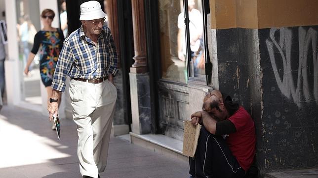 Tres de cada diez andaluces son pobres