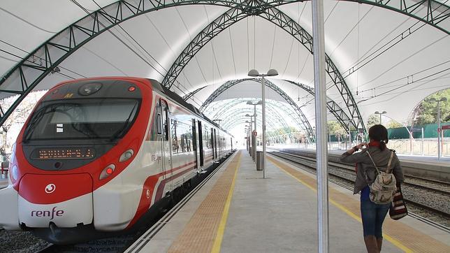 Renfe impuso casi 4.000 multas en 2013 por usar el cercanías sin billete