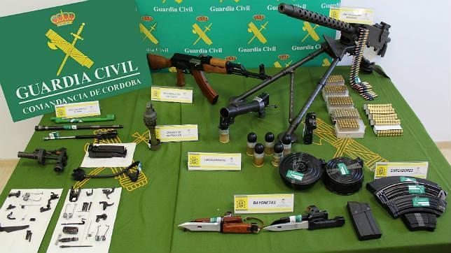 Detenido un joven que tenía un arsenal en su propia casa