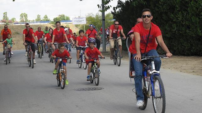 Casi 200 personas participan en el Día de la Bicicleta de Fuente del Rey