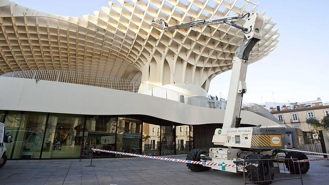 Sacyr pide ahora 210.696 euros al año por mantener las Setas de la Encarnación
