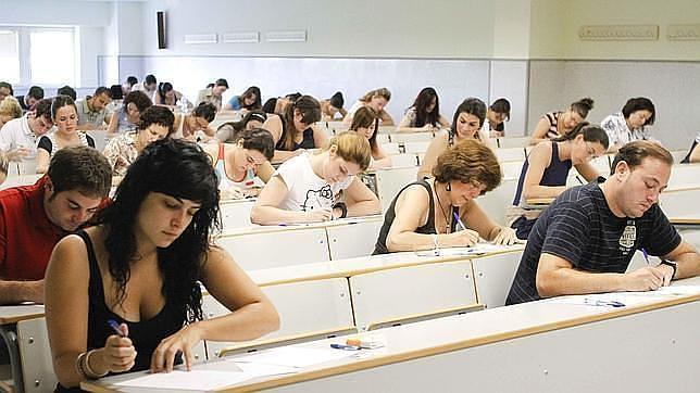 Aprobado el temario para las oposiciones a las 1.407 plazas del Servicio Andaluz de Salud