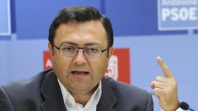 Susana Díaz «elige» al malagueño Heredia como número tres del PSOE en el Congreso