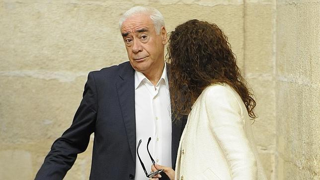 La Junta prevé revisar los «tres trailers» de documentos antes de un año