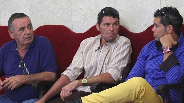 La acusada de parricidio de Pilas: «Mañana os vais a enterar del monstruo que soy»