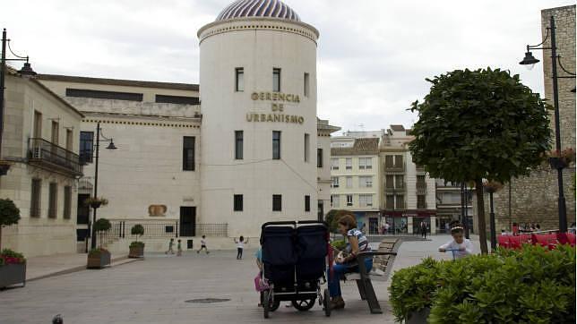 El Ayuntamiento de Lucena disuelve Urbanismo y hará un nuevo PGOU