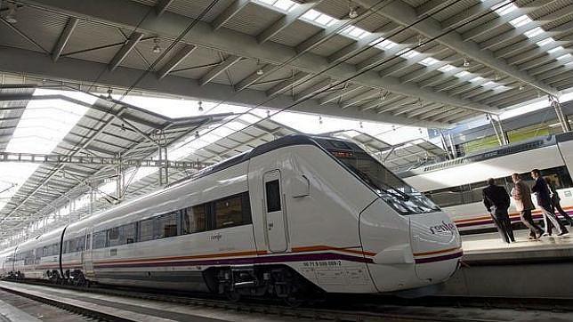 Los proyectos ferroviarios con que el Gobierno saca los colores a la Junta
