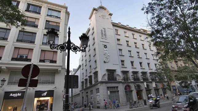 Cajasol se quedará en el teatro de Laraña si el Ayuntamiento le rebaja el alquiler
