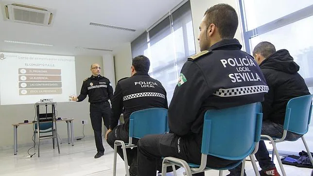 «Coaching» para policías