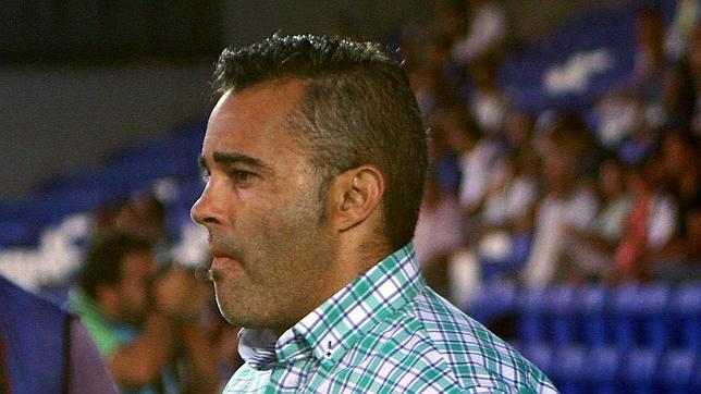 Arsenal, extécnico del Lucena, llega a un acuerdo para finiquitar su contrato