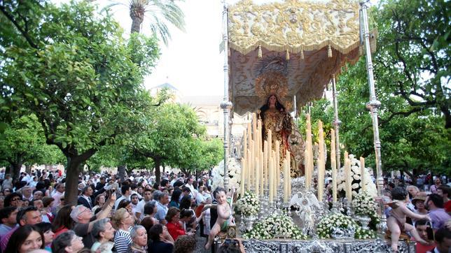 Las Vírgenes de la Regina Mater irán por orden de coronación