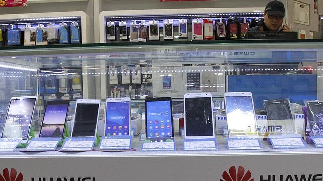 «Telecos», banca y eléctricas, sectores más denunciados por los consumidores en 2014