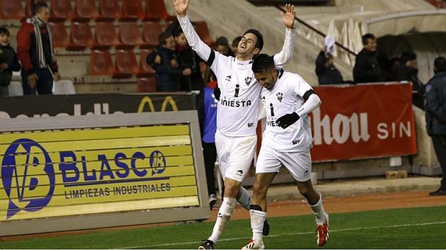 Rubén Cruz, un futbolista utrerano que ha encontrado su hogar en Albacete