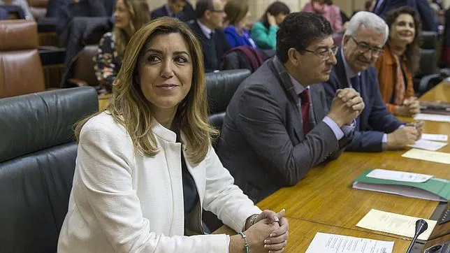 Susana Díaz, junto a Diego Valderas en el Pleno de este lunes