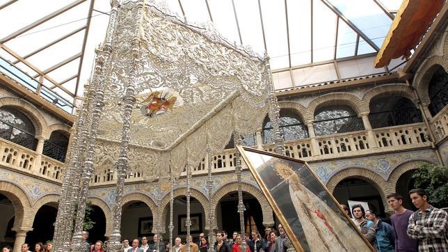 Paz y Jesús Caído, dos exposiciones con sorpresas