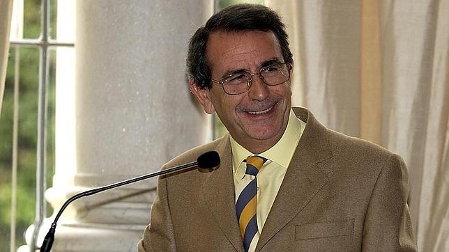 Muere en Sevilla el periodista Juan Teba