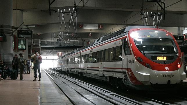 Una sola tarjeta servirá para montar en el Metrotrén y Aucorsa