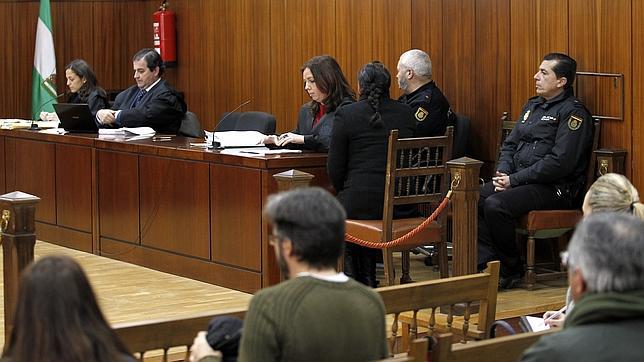 El jurado declara culpable de asesinato a la madre que arrojó a su hijo al río