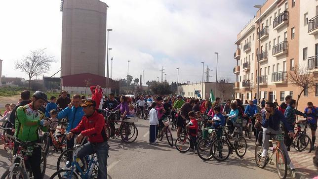 El Día de Andalucía se celebra montando en bici en Utrera