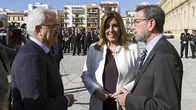 El Parlamento conmemora el 28-F con acto marcado por el adelanto electoral