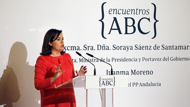 La vicepresidenta anuncia en Córdoba un plan de ayuda a parados de larga duración