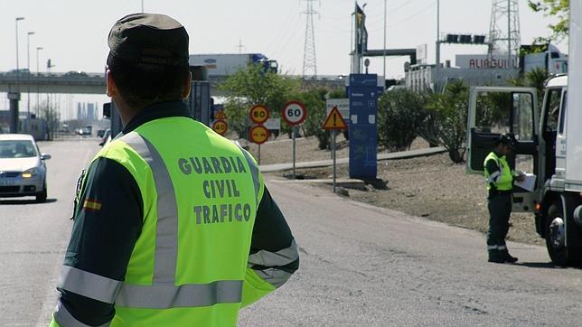 Tráfico intensifica el control del cinturón en las carreteras cordobesas